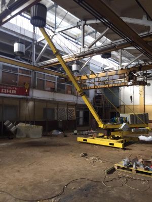 Кран стреловой поворотный КСП-2000 "Комсомолец"